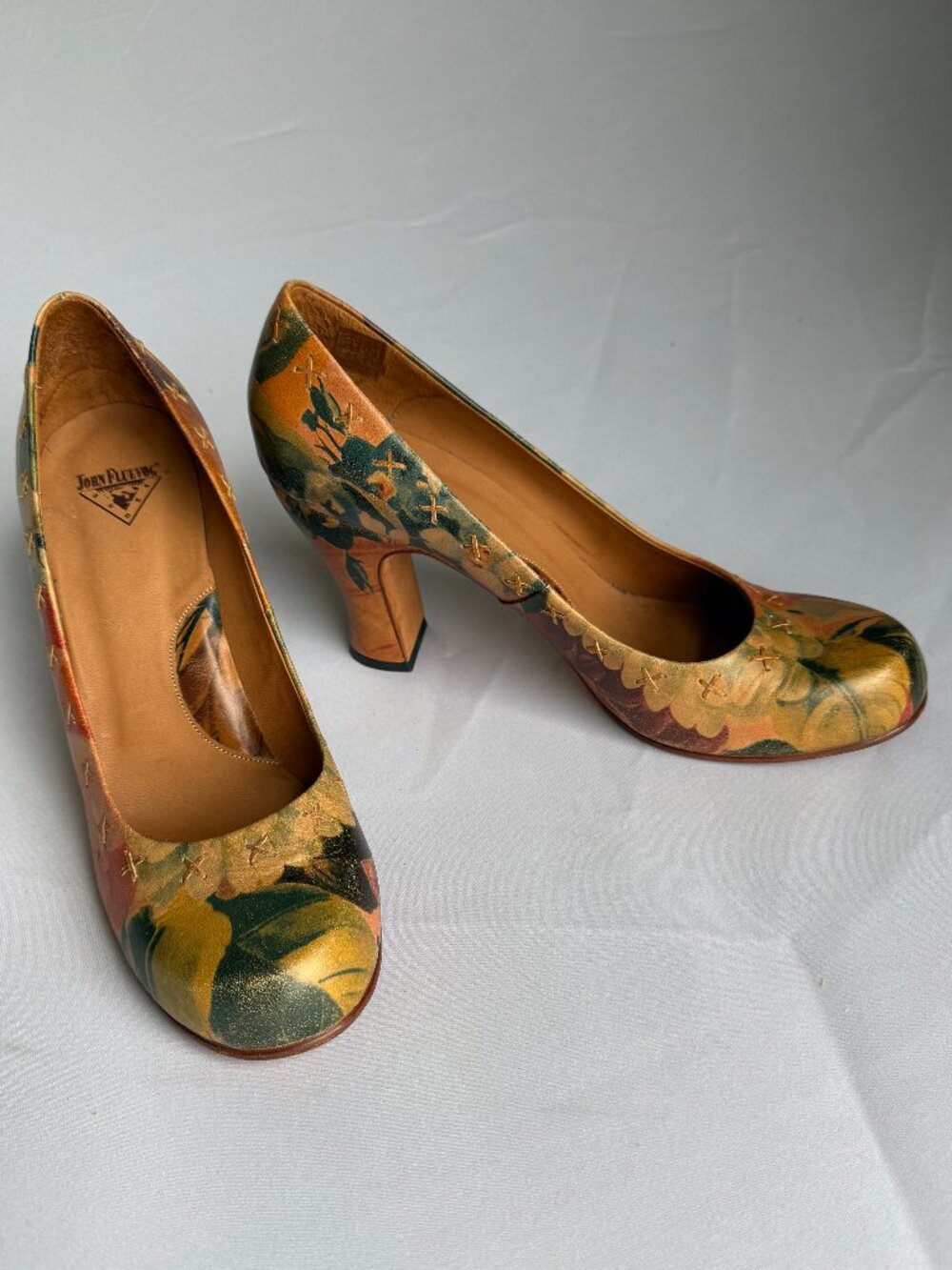 John Fluevog Daily Miracles Fortune Floral Pump Size 10